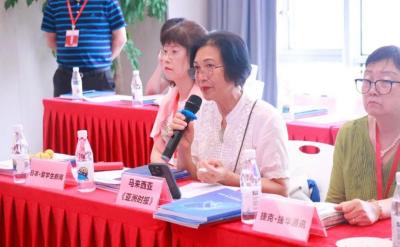 海外华媒聚焦广汉火锅产业，探寻 “热辣滚烫” 新发展